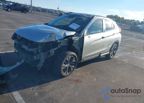 2019 Mitsubishi Eclipse Cross Se/Sel z USA, uszkodzony, nr VIN JA4AT5AA5KZ019880